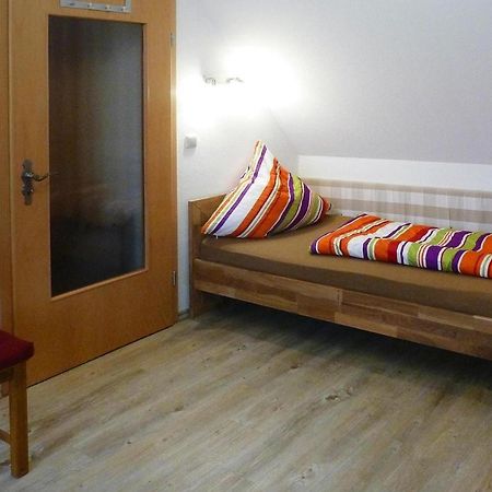 Holiday Apartment An Der Meisse, Bergen Bleckmar Екстериор снимка