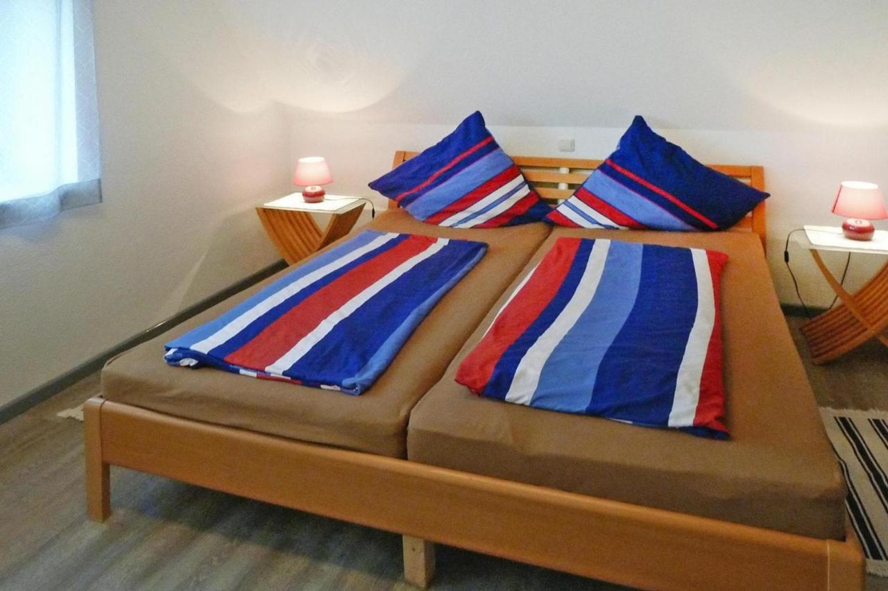 Holiday Apartment An Der Meisse, Bergen Bleckmar Екстериор снимка
