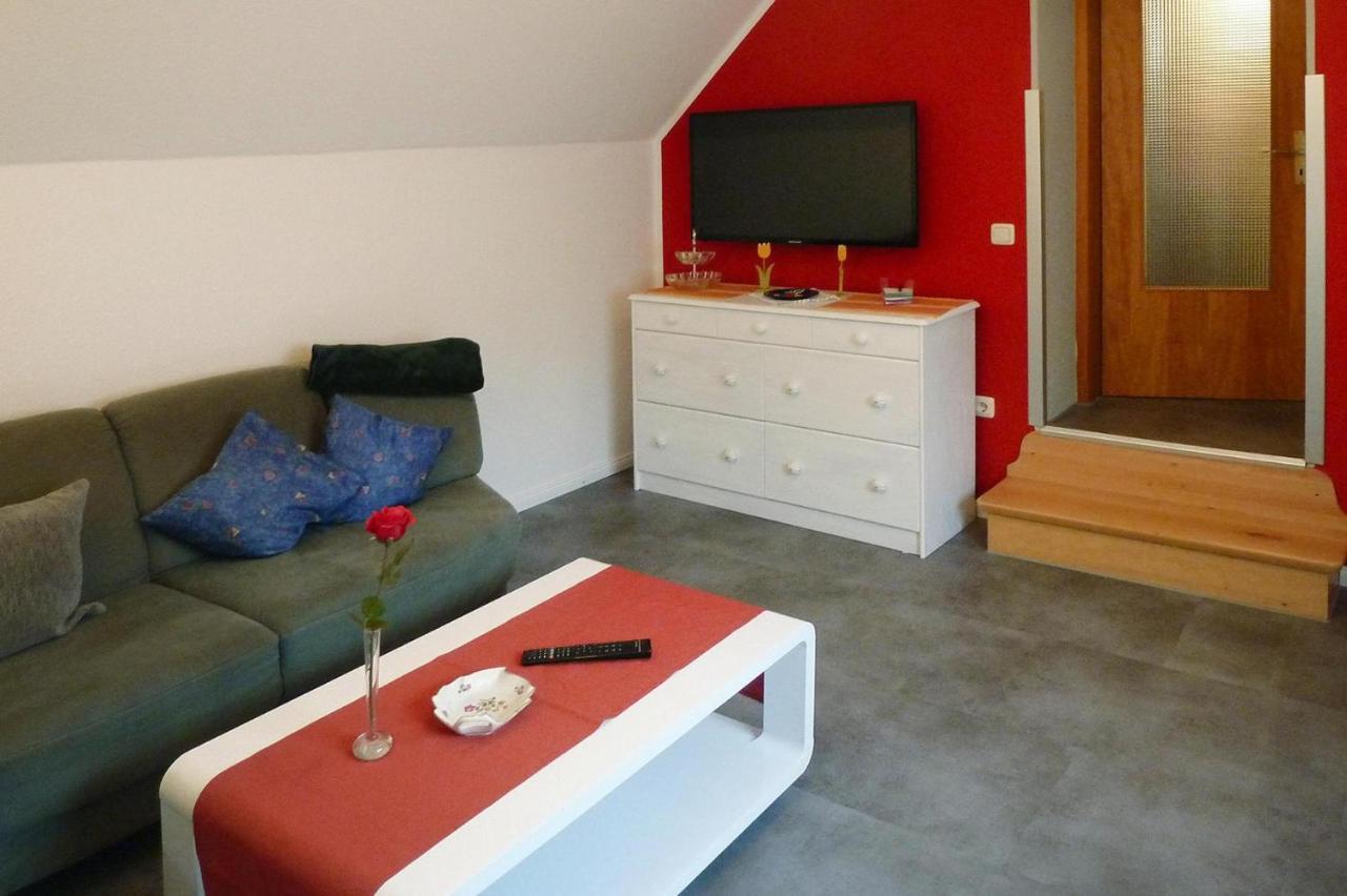 Holiday Apartment An Der Meisse, Bergen Bleckmar Екстериор снимка